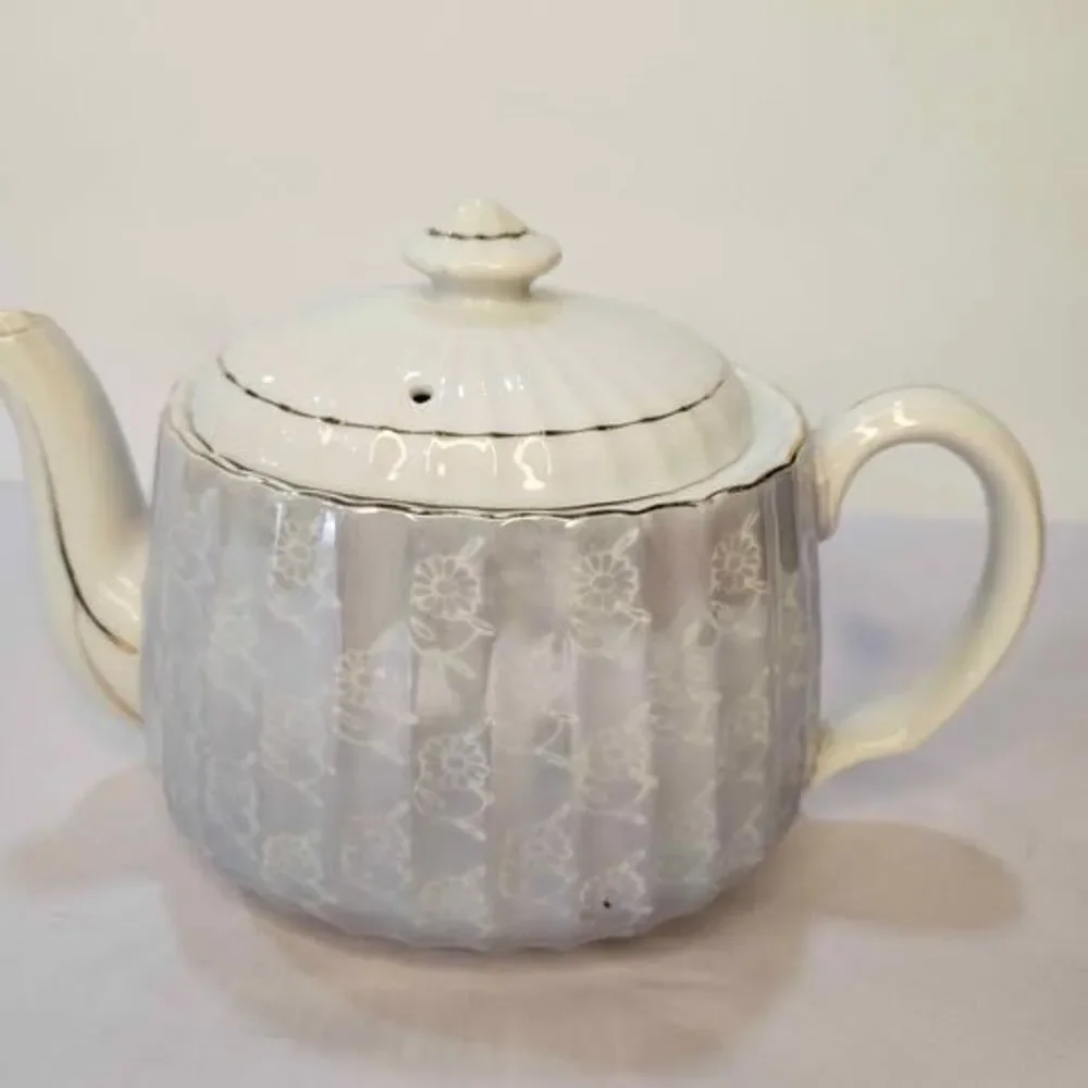 Unbranded beautiful teapot